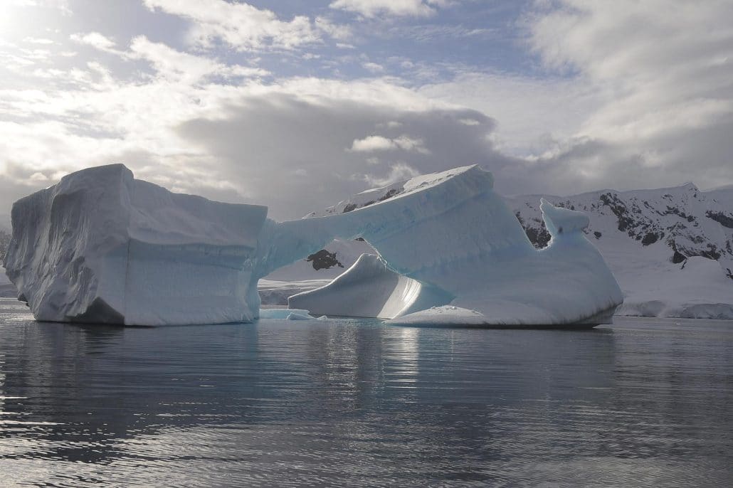 iceberg-arctique iceberg